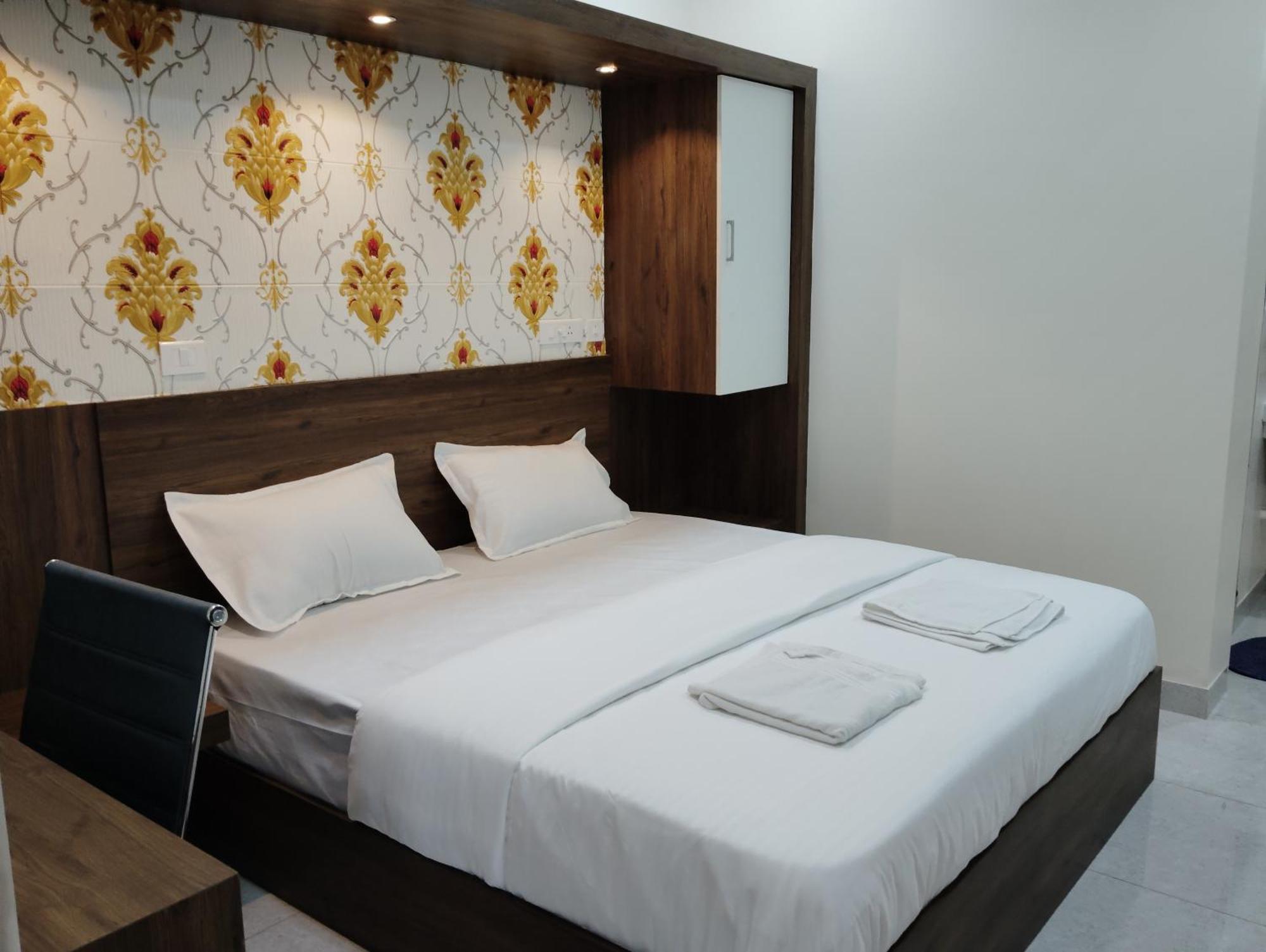 Sr Residency Villa Chennai Bagian luar foto